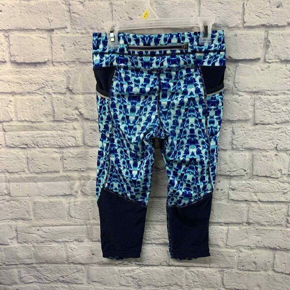 Athleta Leggings Womens XXS Blue Black Tie Dye Kaleidoscope Be Free Knicker Crop - Picture 3 of 5
